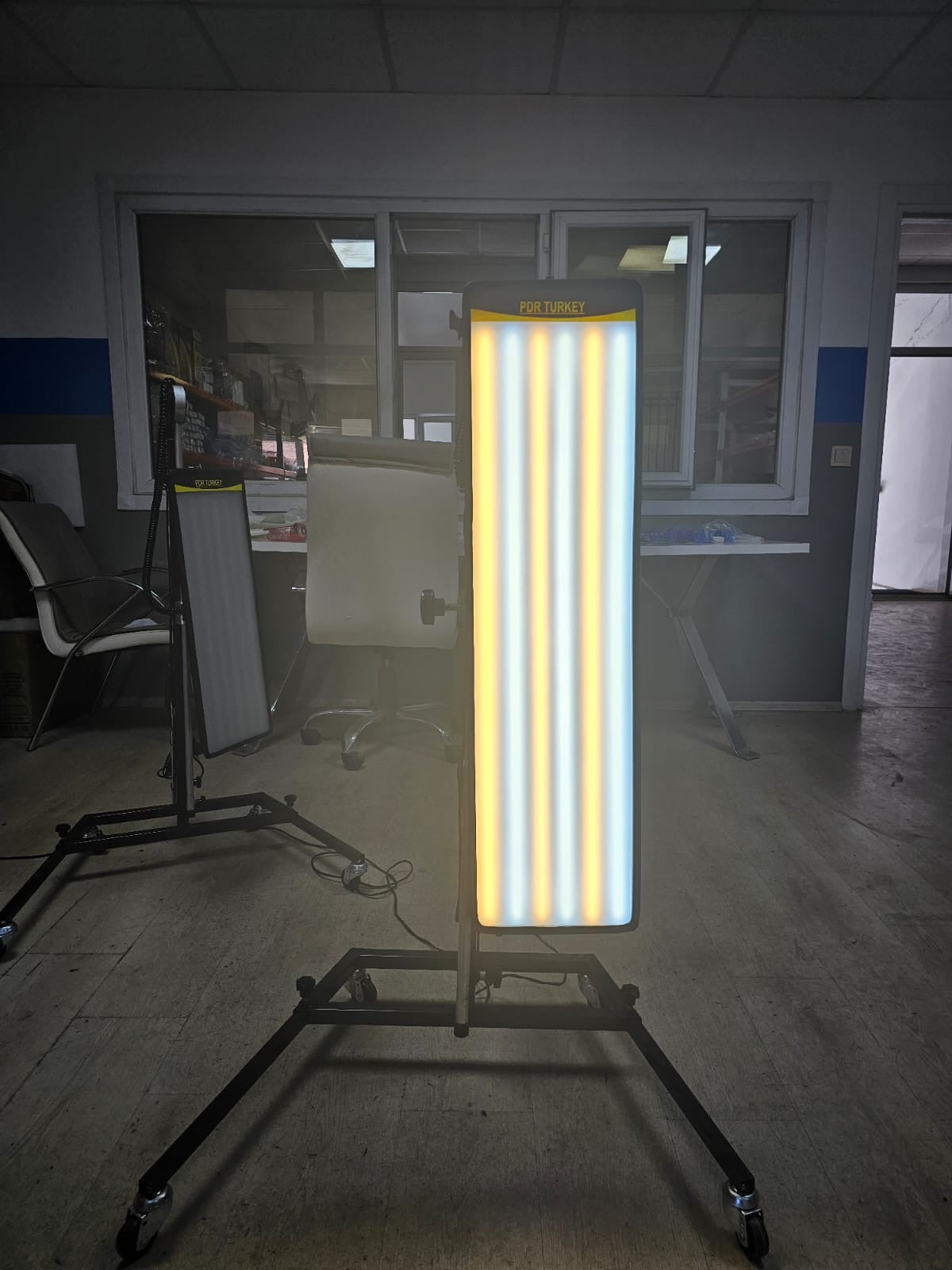 PDR 6 Led Professional Lamp ( 3 Yellow 3 White )